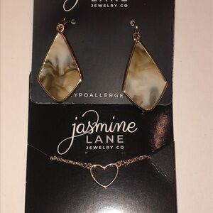 Jasmine Lane Gold Tone Cream Earrings and Necklace Set
